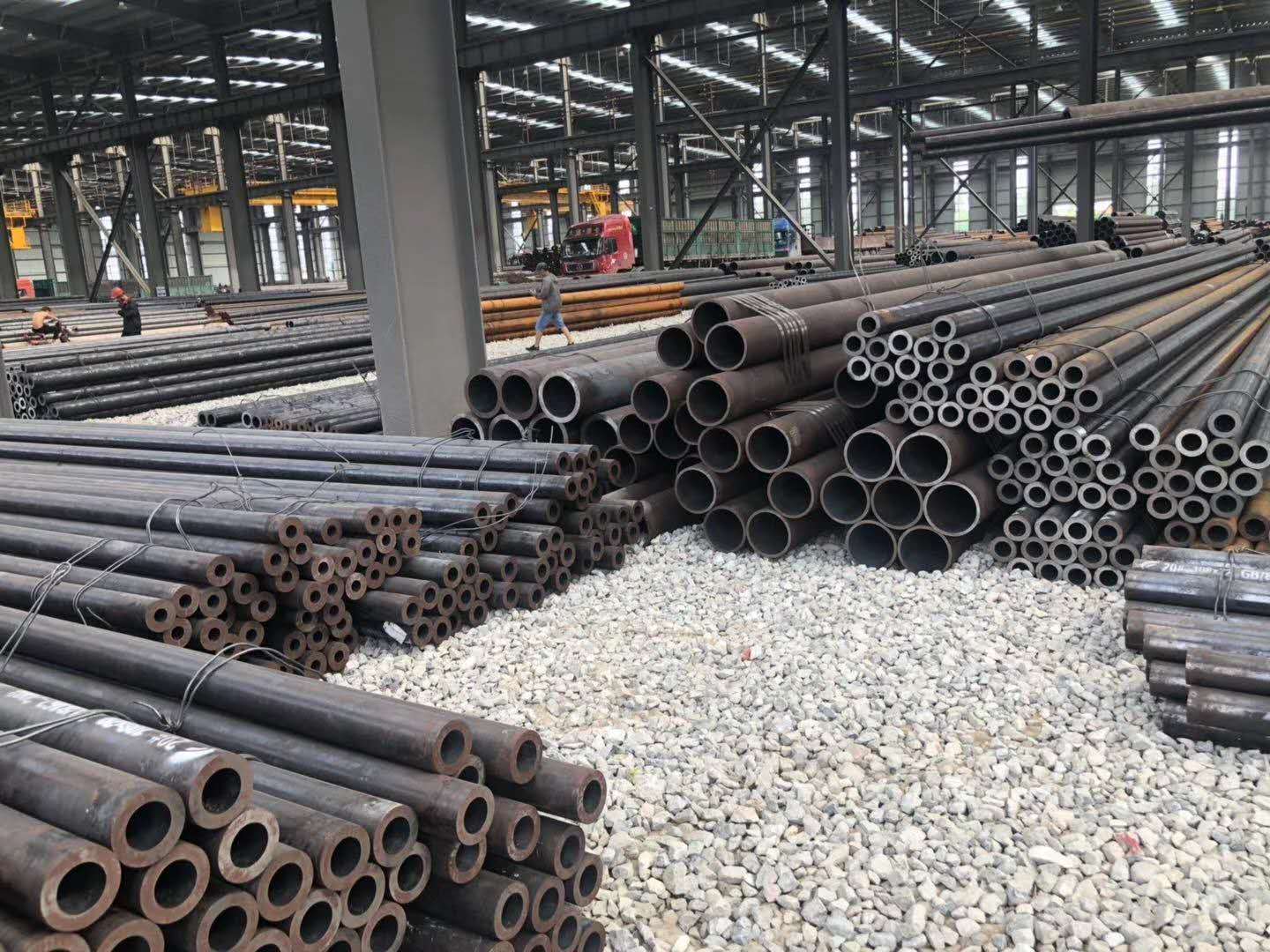 正镶白无缝钢管